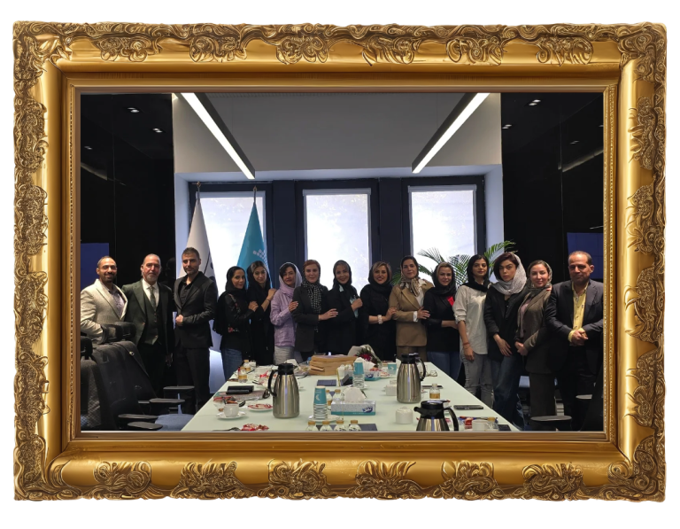 جلسه حضوری خردجویان مدرسه آسترولوژی ونوس- ترم اول 1404